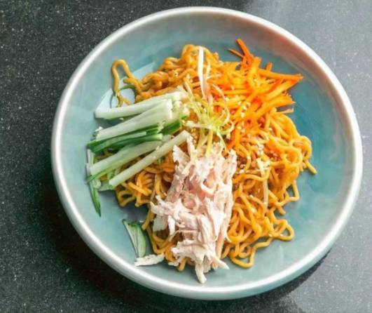 C1. Sesame Chicken Noodle Salad (麻酱鸡丝凉面)
